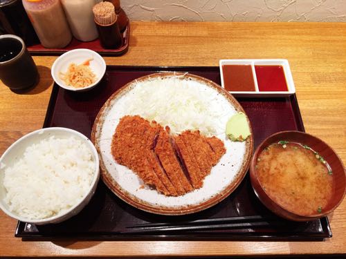 牛かつ定食「二枚盛」
